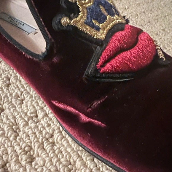 Prada shoes - Picture 2 of 4